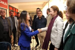 chp manisa il baskanindan kula ilce baskanligina ziyaret XQcFQepm.jpg